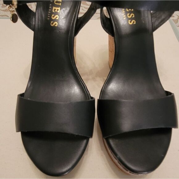 WOMEN"S GUESS WEDGE STYLE OPEN TOE SANDAL - Picture 14 of 16